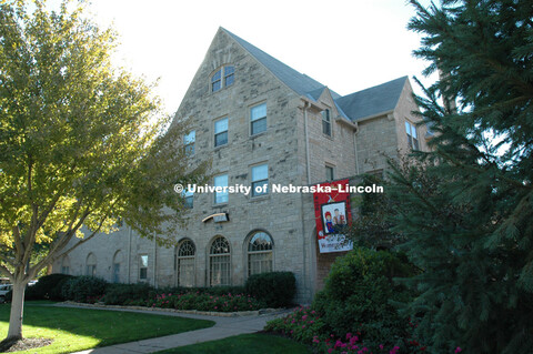 Greek Houses, Alpha Xi Delta, Exterior, 071009, 