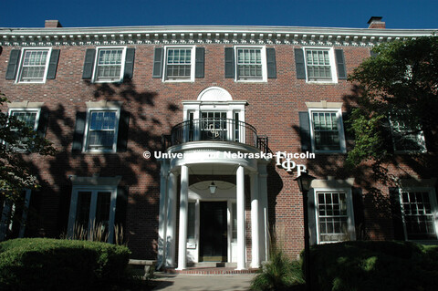 Greek Houses, Gamma Phi Beta, Exterior, 071009, 