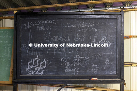 A blackboard is decorated by the last class held in 2011 at Reller, before the rehabilitation began.