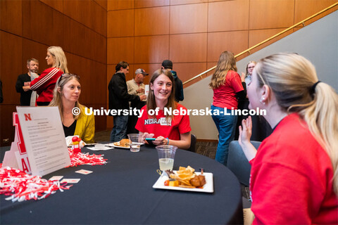 University of Nebraska student representatives speak with out-of-state students and their families d