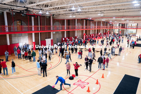 New students interact with each other and play games during Admitted Student Day in the University o