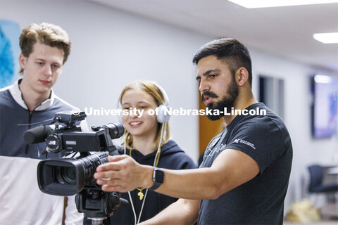 Alex Fernando leads a workshop for students from Lefler Middle School. Fernando and College of Journ