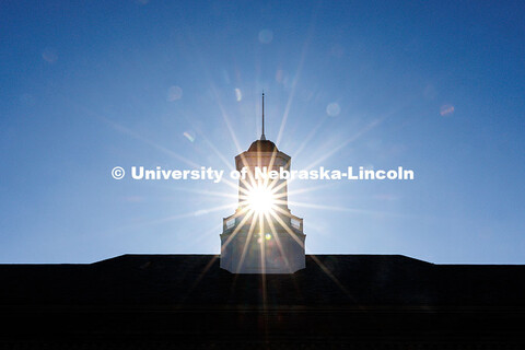 Afternoon sun peaks through the windows of the Love Library cupola. January 8, 2025. 