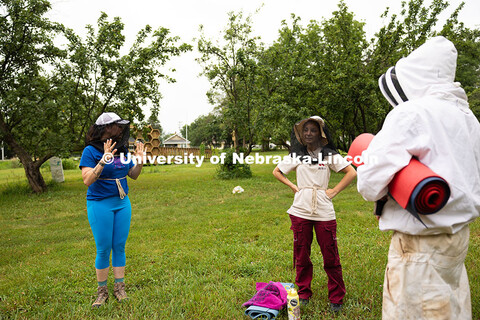Courtney Brummel, Bee Lab Program Coordinator in the Department of Entomology, prepares participants