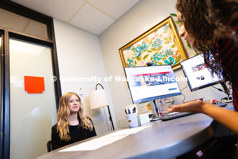 Stephanie Cerrato-Rodriguez speaks with Rose Zaske, a junior studying advertising and public relatio