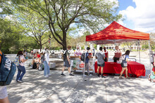 Students lined up at the Inaugural Soph S’more Social outside of the Nebraska Union. A special Dai