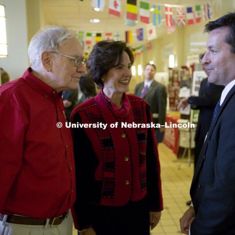 UNL alumnus Warren Buffett talks with Microsoft Corp. founder Bill Gates outside the Lied Center for Performing Arts on Sept. 30. Buffett, the CEO of Berkshire Hathaway, and Gates opened their afternoon visit at UNL with a 90-minute, unscripted question and answer forum with 92 students from the College of Business Administration. The billionaire-duo also visited with university officials and Gates outlined his vision of future technology to students, faculty and administration officials during a lecture at the Kauffman Center. 050930, Photo by Erik Stenbakken Photography.

Shot for University of Nebraska, Lincoln; exclusive to UNL.