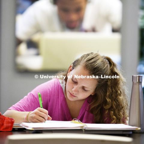 Maria Kohel from Lincoln studies in the Nebraska Union for a macroeconomics test. City campus photos. October 5, 2018. Photo by Craig Chandler / University Communication.
