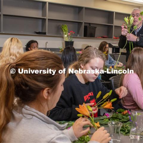 Stacy Adams class, Hort 261- Floral Design 1, in Plant Sciences Hall. Students create floral arrangements. February 26, 2019. Photo by Gregory Nathan / University Communication.