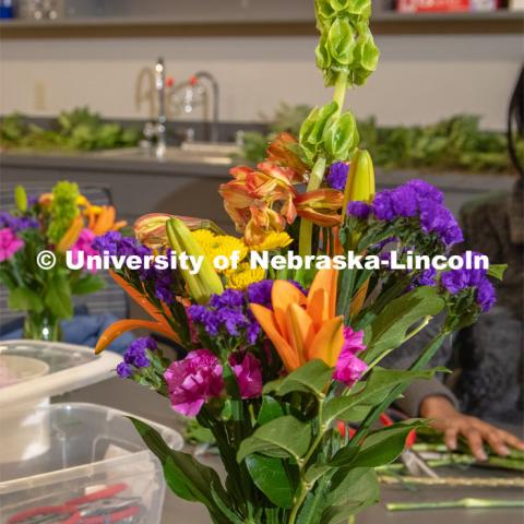 Stacy Adams class, Hort 261- Floral Design 1, in Plant Sciences Hall. Students create floral arrangements. February 26, 2019. Photo by Gregory Nathan / University Communication.