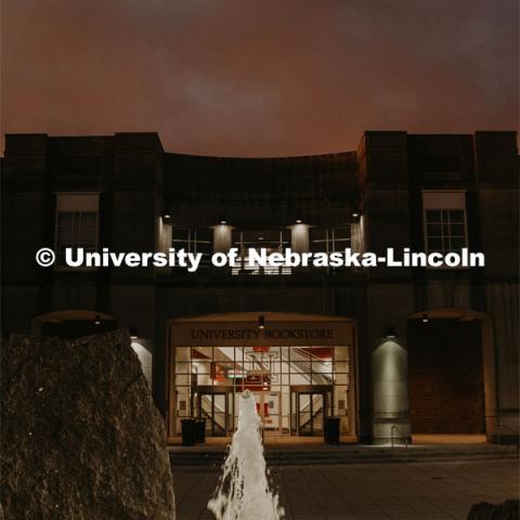 Broyhill fountain with the Nebraska Union in the background as the sun rises. July 10, 2019. Photo by Justin Mohling / University Communication.