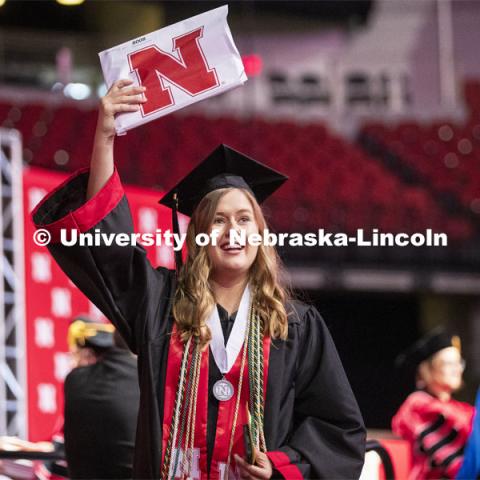 Whitney Heuermann celebrates her animal sciences degree. 2019 Summer Commencement at Pinnacle Bank Arena. August 17, 2019. Photo by Craig Chandler / University Communication.