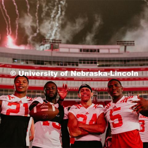 Student making a catch and the team going wild, she was the only one to catch the ball. Students got to check out the 2019 Husker Football Team at the Big Red Welcome Boneyard Bash. The first 2500 students got a free slice of Valentino’s pizza, water, and a 2019 Official Boneyard t-shirt. August 24, 2019. Photo by Justin Mohling / University Communication.