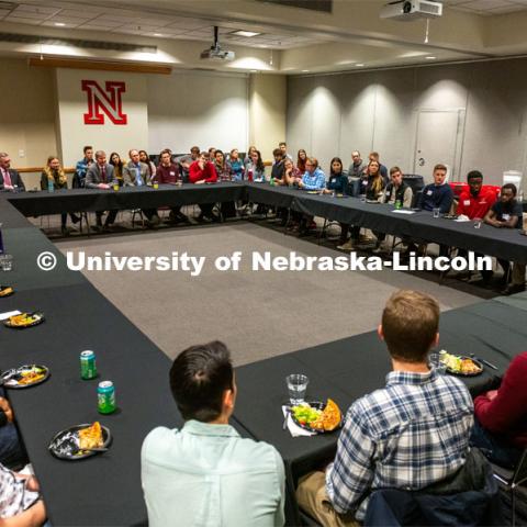 Student leaders talk with Ted Carter during the Jan. 16 pizza dinner in the Nebraska Union as part of his UNL tour. January 16, 2020. Photo by Justin Mohling / University Communication.