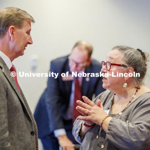 NU President Ted Carter talks with Dawn Braithwaite at the UNL faculty lunch as part of his UNL campus tour. January 17, 2020. Photo by Craig Chandler / University Communication.