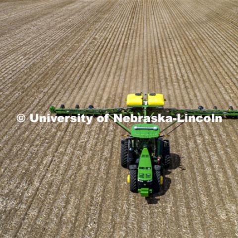 Cody Behrends of Cortland, NE, plants corn east of Panama, NE, Monday afternoon. April 27, 2020. Photo by Craig Chandler / University Communication.