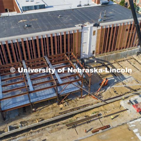 The steel skeleton goes up for the Engineering Phase 1 construction to replace the Link. Work continues on the $75 million phase one renovation and expansion of the University of Nebraska–Lincoln’s College of Engineering. The project will create and update spaces in the Scott Engineering Center and the Link, a 34-year-old structure that connected the Scott building to Nebraska Hall. When complete, the updated facilities will benefit students, faculty and research. June 26, 2020. Photo by Craig Chandler / University Communication.