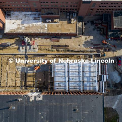 The steel skeleton goes up for the Engineering Phase 1 construction to replace the Link. Work continues on the $75 million phase one renovation and expansion of the University of Nebraska–Lincoln’s College of Engineering. The project will create and update spaces in the Scott Engineering Center and the Link, a 34-year-old structure that connected the Scott building to Nebraska Hall. When complete, the updated facilities will benefit students, faculty and research. June 26, 2020. Photo by Craig Chandler / University Communication.