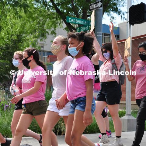 Say Her Name Rally began at the Nebraska Union and then the group marched to the Capitol. July 3, 2020. Photo by Mia Hernandez for University Communication.