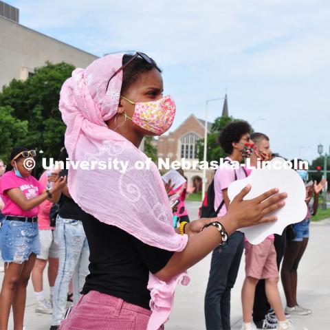 Say Her Name Rally began at the Nebraska Union and then the group marched to the Capitol. July 3, 2020. Photo by Mia Hernandez for University Communication.