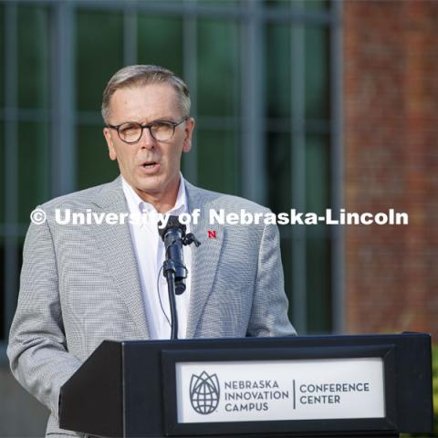Chancellor Ronnie Green talks about the importance of a teaching hotel on campus. The Scarlet Hotel name was revealed today to announce the new hotel being built at Nebraska Innovation Campus. The hotel will be home to academic space managed by the University of Nebraska–Lincoln’s College of Education and Human Sciences and will house the Hospitality, Restaurant and Tourism Management program. August 18, 2020. Photo by Craig Chandler / University Communication.
