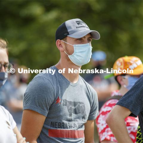 CASNR Launch for new students included a walking tour of East Campus with multiple stops to learn about majors, programs and points of interest like the Dairy Store. August 20, 2020. Photo by Craig Chandler / University Communication