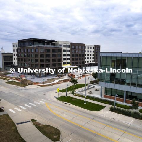 Construction of the Scarlet Hotel on Nebraska Innovation Campus. October 6, 2021. Photo by Craig Chandler / University Communication.