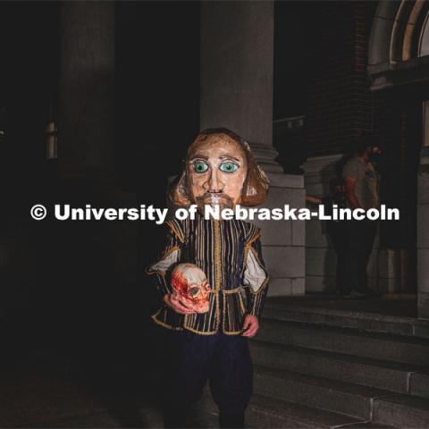 Dress rehearsal for ShakesFEAR. The Nebraska Repertory Theatre has turned Howell Theatre’s stage and backstage into a haunted house with a Shakespeare twist. ShakesFEAR opens October 15 and runs through Halloween. October 14, 2021. Photo by Jonah Tran / University Communication.