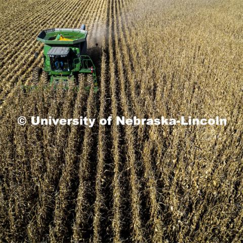 Corn harvest in southeast Lancaster County. October 30, 2021. Photo by Craig Chandler / University Communication.