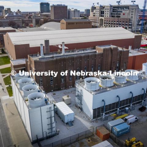 Cooling towers and the City Campus power plant. UNL Utility Plants. November 29, 2021. Photo by Craig Chandler / University Communication.