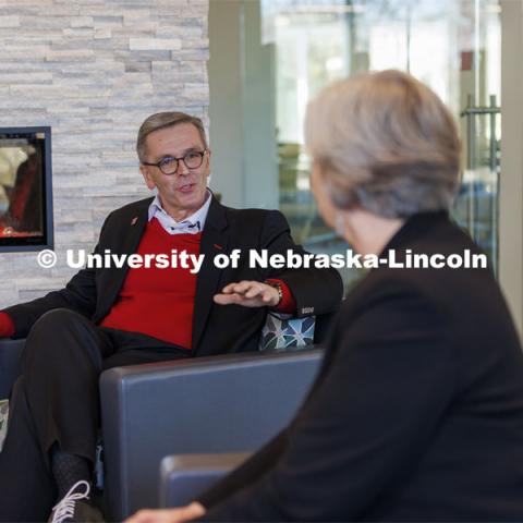 Chancellor Ronnie Green and Executive Vice Chancellor Katherine Ankerson host the co-chairs of the N2025 group for a chat at the Dinsdale Family Learning Commons. February 2, 2022. Photo by Craig Chandler / University Communication.