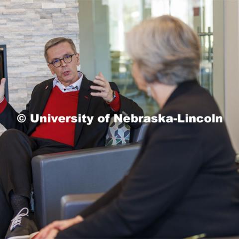 Chancellor Ronnie Green and Executive Vice Chancellor Katherine Ankerson host the co-chairs of the N2025 group for a chat at the Dinsdale Family Learning Commons. February 2, 2022. Photo by Craig Chandler / University Communication.