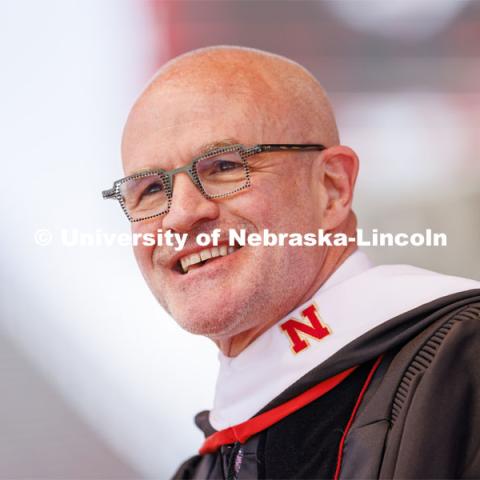 Jay Keasling, a professor of chemical engineering at University of California, Berkeley and a native of Harvard, Nebraska, gives the commencement address. UNL undergraduate commencement in Memorial Stadium. May 14, 2022. Photo by Craig Chandler / University Communication.