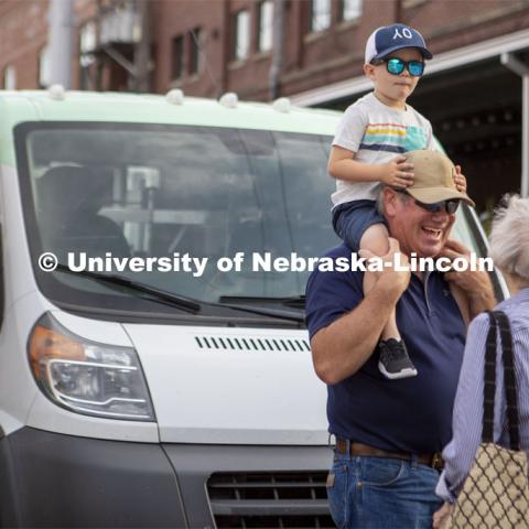 Farmers Market in the Haymarket, Lincoln, Nebraska. August 6, 2022. Photo by Blaney Dreifurst for University Communication.