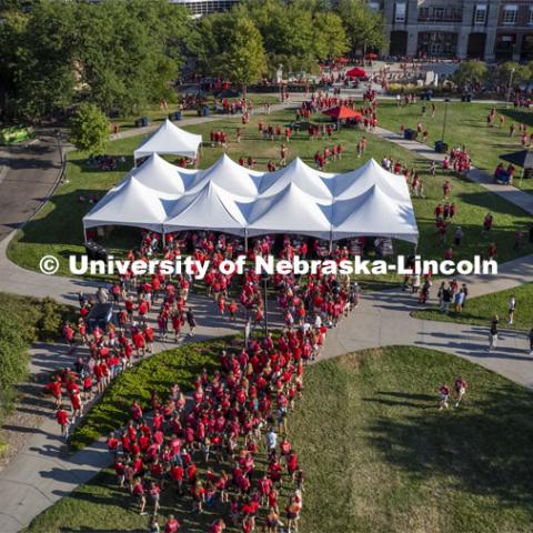 Chancellor’s BBQ to welcome the class of 2026 in the greenspace by the Nebraska Union. August 19, 2022. Photo by Craig Chandler / University Communication.