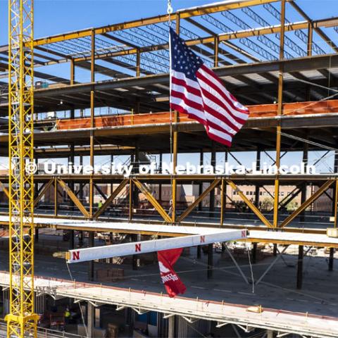 Raising the final beam into place. Kiewit Hall topping off ceremony. August 31, 2022. Photo by Craig Chandler / University Communication.