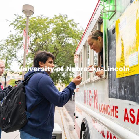 Fiesta on the green at the Nebraska Union Plaza. Fiesta on the Green is an annual Latino culture and heritage festival. September 22, 2022. Photo by Jonah Tran / University Communication.