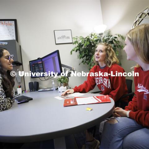 College of Arts and Sciences advising photo shoot. October 19, 2022. Photo by Craig Chandler / University Communication.