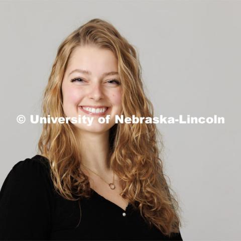 Studio portrait of Maddie Hansen, ASEM New Student Enrollment Orientation Leaders. December 5, 2022. Photo by Craig Chandler / University Communication.