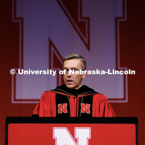 Chancellor Ronnie Green addresses the graduates at the beginning of the ceremony. Winter Undergraduate Commencement in Pinnacle Bank Arena. December 17, 2022. Photo by Craig Chandler / University Communication.