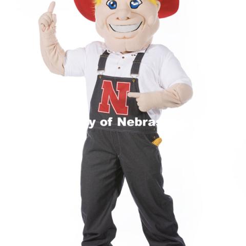 https://ucommphotos.unl.edu/styles/square_thumbnail/public/photos/230407_Herbie_044.jpg